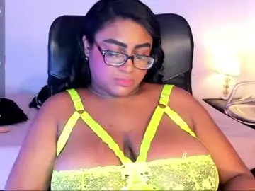 Chaturbate Live Sex Cam of ebony__queen2
