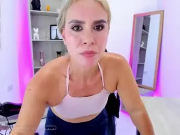Chaturbate Live Sex Cam of arisha_davis