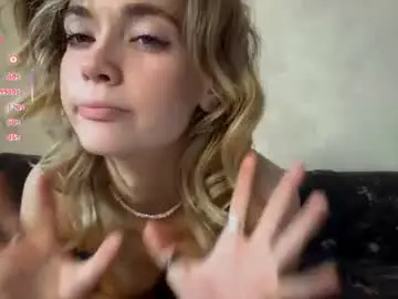 Chaturbate Sex Cam of karlenegries
