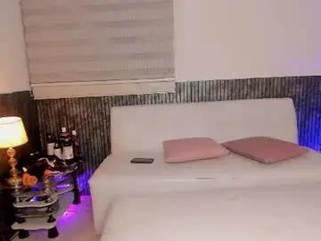 Chaturbate Adult Video Chat of couple_luxury07