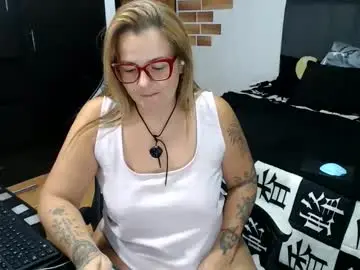 Chaturbate Sex Cam of perlagoloza05