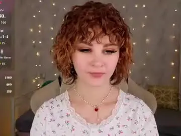 Chaturbate Live Sex Cam of kira_fluffy