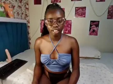 Chaturbate Live Porn of petite_charm