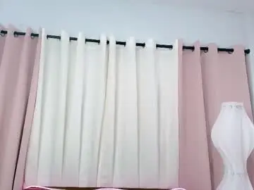 Chaturbate Nude Webcam of malia_nicole