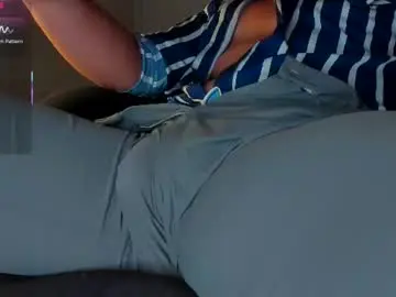 Chaturbate Live Sex Cam of bulgeart