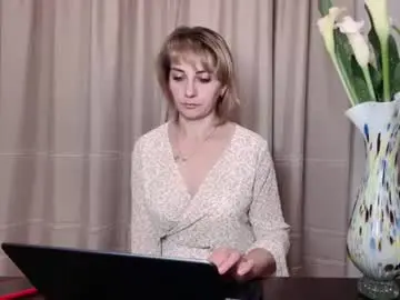 Chaturbate Sex Cam of crystalfever_