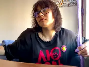 Chaturbate Live Sex Cam of romeliaholterman