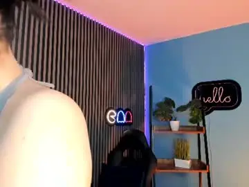 Chaturbate Live Sex Cam of emily_roberts1