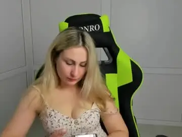 Chaturbate Live Sex of julia_sunshinee