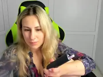 Chaturbate Free Live Porn of julia_sunshinee