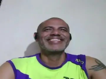Chaturbate Live Sex Cam of retlam37