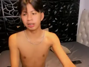 Chaturbate Best live sex cam show of hugecockcum69