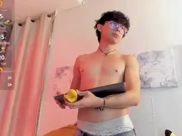 Chaturbate Free Porn Cam of lyan_twink
