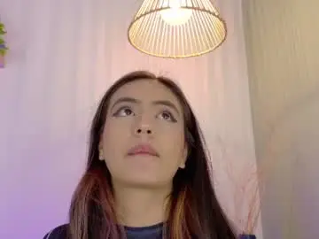 Chaturbate Best live sex cam show of emilyy_bank