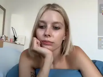 Chaturbate Adult Video Chat of sexy_misses19