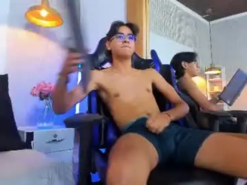 Chaturbate Free Porn Cam of davidcahs17_
