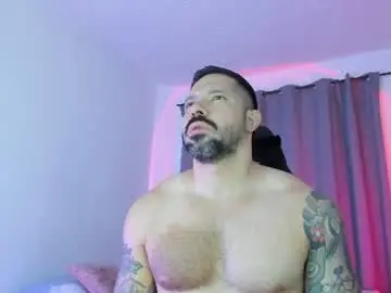 Chaturbate Live Sex Cam of pierrevidal