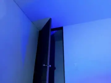 Chaturbate Adult Video Chat of mikesantoss1