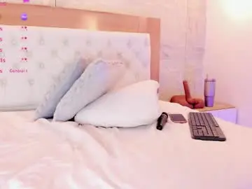 Chaturbate Best live sex cam show of reachelwills