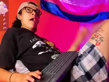 Chaturbate Watch Live Sex Cams of nova_evan7