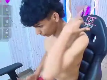 Chaturbate Best live sex cam show of angelic_tay
