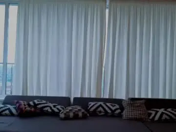 Chaturbate Live Sex Cam of dianelawrence