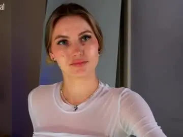 Chaturbate Watch Live Sex Cams of yungtessa