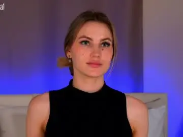Chaturbate Watch Live Sex Cams of yungtessa