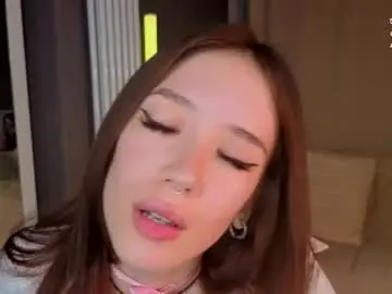 Chaturbate Watch Live Sex Cams of tinyanie