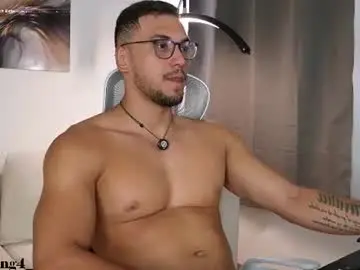 Chaturbate Live Sex Cam of andy_weld