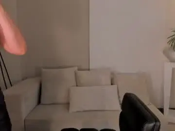Chaturbate Live Sex Cam of sunnyrivers_