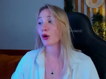 Chaturbate Private Sex Chat of elaravoltage