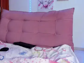 Chaturbate Live Sex Cam of lunadolie