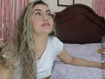 Chaturbate Best live sex cam show of marilycrown_1