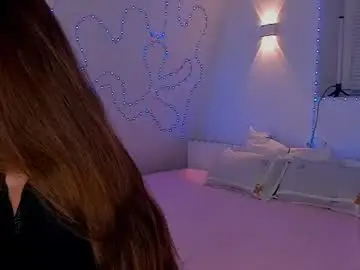 Chaturbate Live Sex Cam of raevella