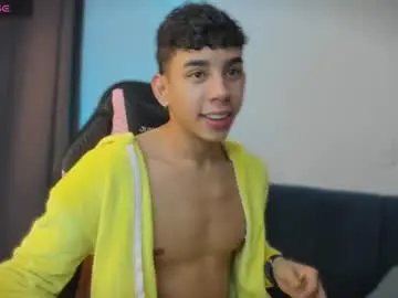 Chaturbate Adult Webcams of andrew_twink18