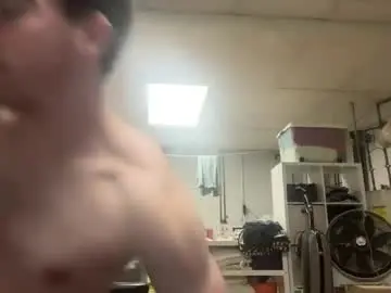 Chaturbate Free Porn Cam of shirtlesshunk15