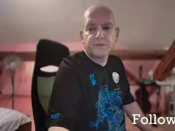 Chaturbate Live Sex Cam of tritonspace