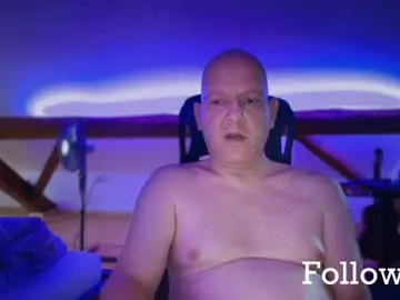 Chaturbate Live Sex Cam of tritonspace