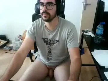 Chaturbate Live Sex Cam of romainb72