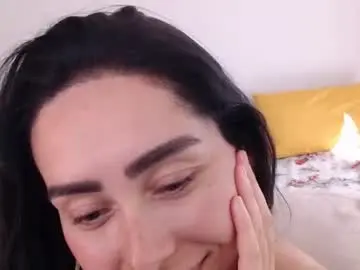Chaturbate Live Sex Cam of brunettgirl_