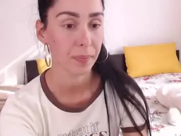 Chaturbate Free Porn Cam of brunettgirl_
