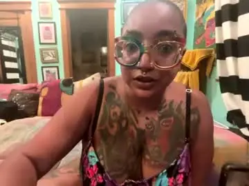 Chaturbate Live Sex Cam of queensquirtntwerk