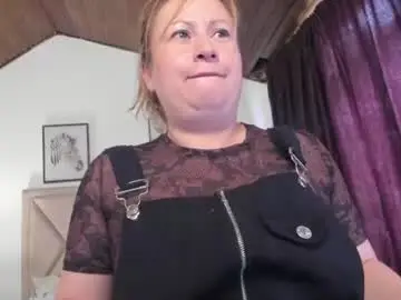 Chaturbate Live Sex Cam of monicapink_