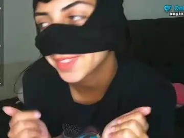 Chaturbate Live Sex Cam of xxyinyangxx