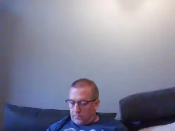 Chaturbate Live Sex Cam of middleton2021
