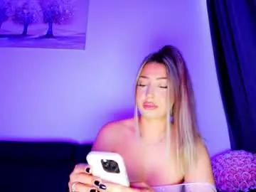 Chaturbate Sex Cam of abella_soleill