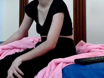 Chaturbate Live Porn of skinnykattylush19