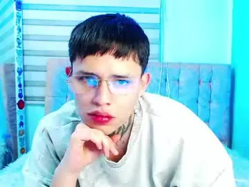 Chaturbate Nude Webcam of _justinmoon2