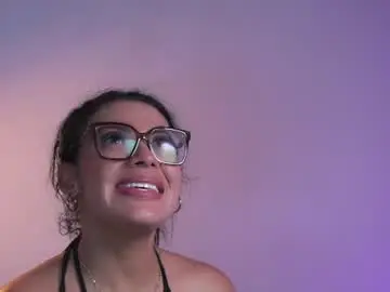 Chaturbate Live Sex Cam of anyiled